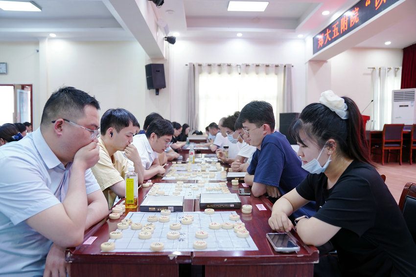 象棋1_副本.JPG 象棋1_副本.JPG